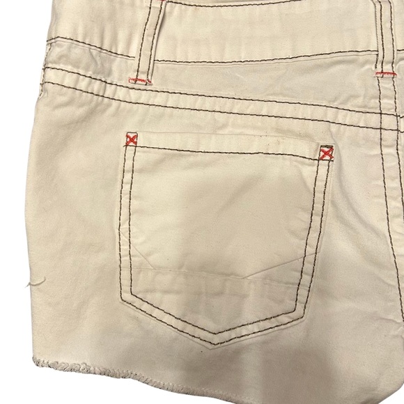 Daytrip Sz 29 Women's Cotton Shorts with factory distressing & colorful design - Picture 7 of 9